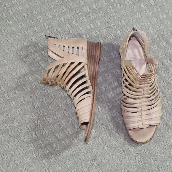 Women's 7.5M Vince Camuto Nude Strappy Wedge Heel Ankle Bootie - Picture 1 of 6
